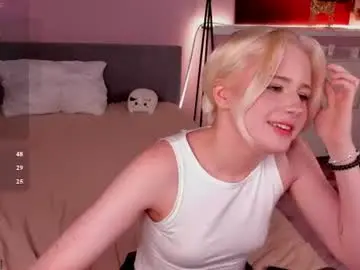Chaturbate Adult Webcam of kiki_peach