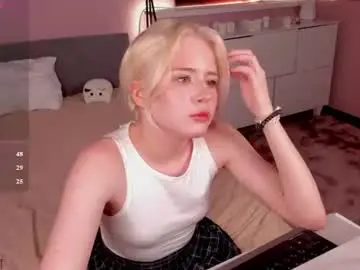 Chaturbate Live Porn of kiki_peach
