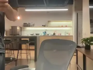 Chaturbate Live Sex Cam of bdever7