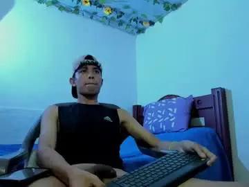 Chaturbate Live Sex Cam of jeremy_hot69
