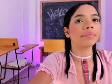 Chaturbate Live Porn of krissi_latore