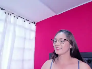 Chaturbate Live Sex Cam of marciamuller