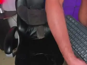 Chaturbate Live Sex Cam of luke_diaz7