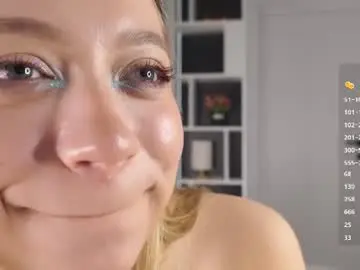 Chaturbate Adult Video Chat of katiemeriside