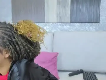 Chaturbate Watch Live Sex Cams of lucia_janne