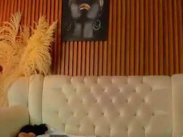 Chaturbate Live Sex Cam of brenda_thomp
