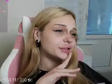 Chaturbate Live Sex of melonipinkbb