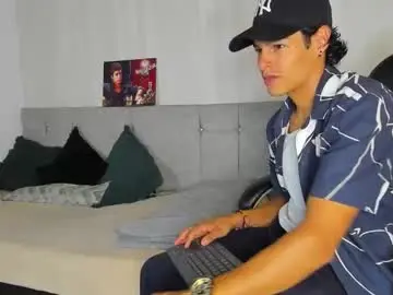 Chaturbate Live Porn of tommyhot7