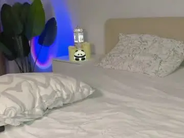 Chaturbate Live Sex Cam of emmanuelleee