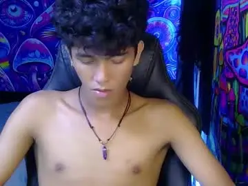 Chaturbate Live Sex of ken_bigcockxx