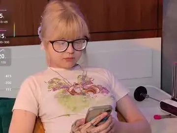 Chaturbate Adult Webcams of moliqin