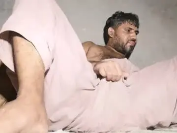Chaturbate Best live sex cam show of hairybouy264541