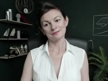 Chaturbate Adult Video Chat of vivian_dream