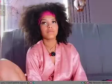Chaturbate Adult Webcams of serena_sex31