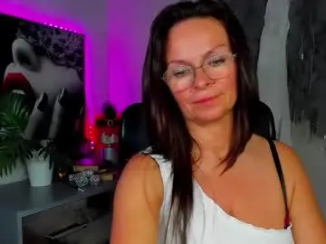 Chaturbate Adult Webcams of helen_79
