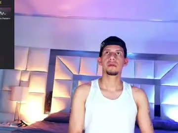 Chaturbate Sex Cam of kevin__max_
