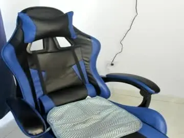 Chaturbate Free Live Porn of alienbigcock_01
