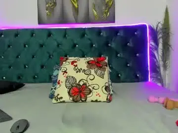 Chaturbate Free Live Porn of amelia_cole_