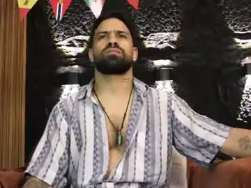 Chaturbate Watch Live Sex Cams of leo_diaz01