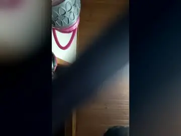 Chaturbate Live Sex Cam of sara_love_1