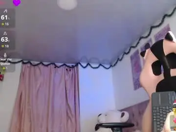 Chaturbate Live Sex Cam of violett_brown9