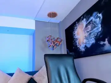 Chaturbate Adult Webcam of zoelinss_