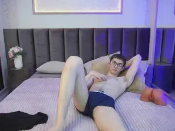 Chaturbate Best Webcam of ronbevs