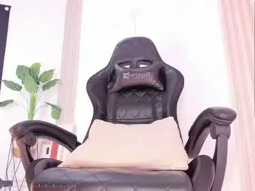 Chaturbate Best live sex cam show of shara_85