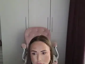 Chaturbate Watch Live Sex Cams of beyoncedoll
