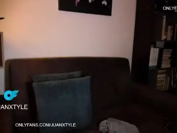 Chaturbate Live Sex Cam of juancamroom