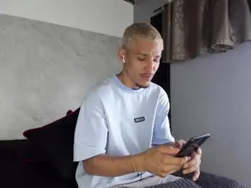 Chaturbate Nude Webcam of camilo_contrerass
