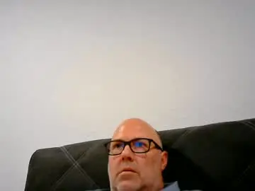 Chaturbate Live Sex Cam of iceoli123