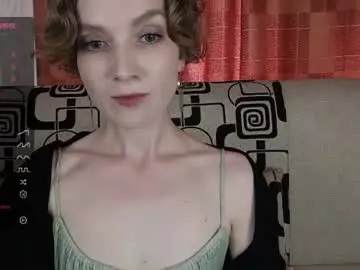 Chaturbate Live Sex Cam of tinawincee