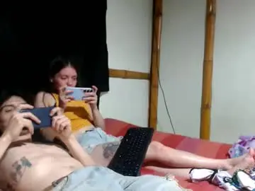 Chaturbate Live Sex Cam of miahells