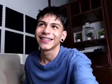 Chaturbate Private Sex Chat of austin_falcon
