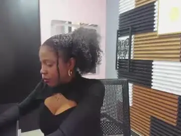 Chaturbate Best live sex cam show of sarahi_pusey