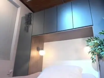 Chaturbate Live Sex Cam of lucca_moreti