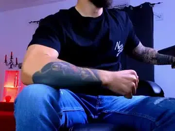 Chaturbate Best live sex cam show of mightyaaron