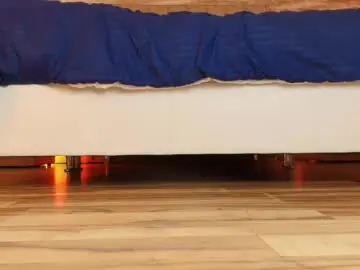 Chaturbate Live Sex Cam of uyukie