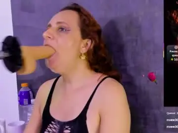 Chaturbate Adult Webcam of issys_milf