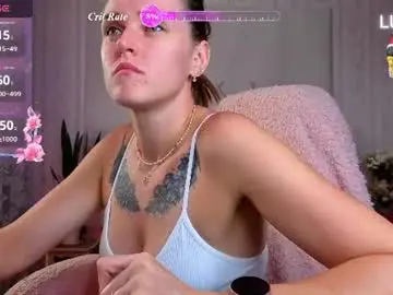 Chaturbate Live Sex Cam of superhotgirlhere