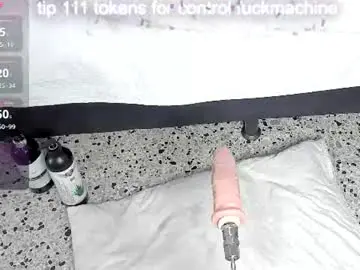 Chaturbate Adult Webcam of cristale69