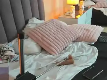 Chaturbate Live Porn of scarlet_pielcanela