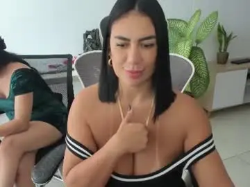 Chaturbate Free Live Porn of emillybrowm