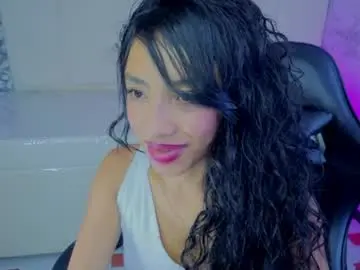 Chaturbate Sex Chat of adarasuri_v