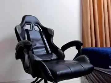 Chaturbate Live Sex Cam of ithan_hot