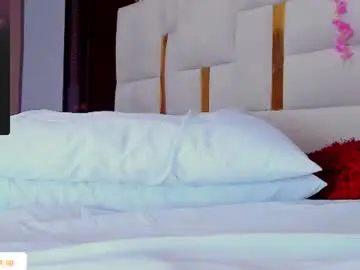 Chaturbate Sex Cam of mia_scarlet69