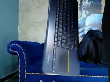 Chaturbate Live Sex Cam of vans_ross