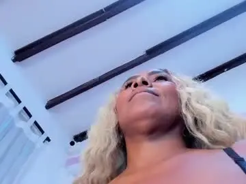 Chaturbate Best live sex cam show of oliviaburningmilf