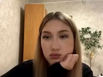 Chaturbate Live Sex Cam of maudiesikes